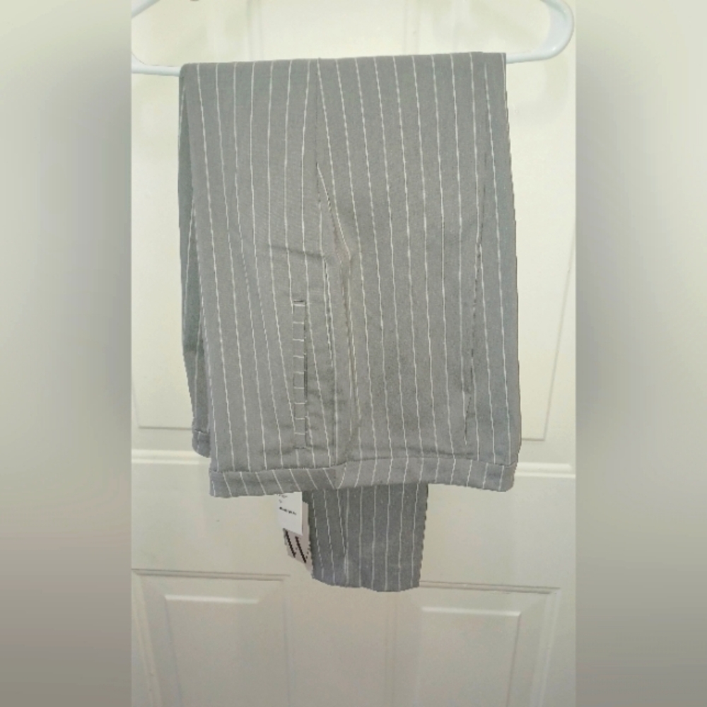 Worthington Gray Striped Woman's Pants